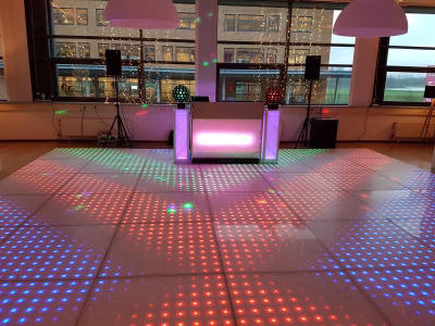 DJ Nijmegen inclusief een discovloer